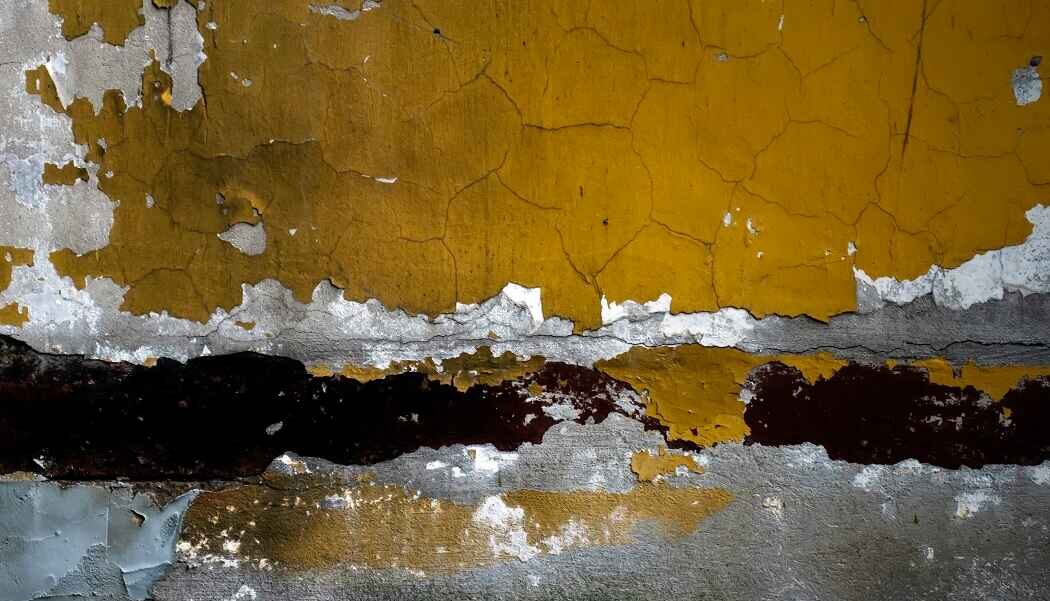 can you paint over crackled paint
