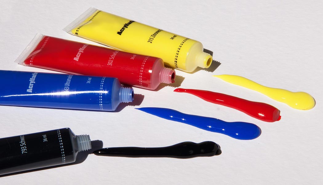Does Water Destroy Acrylic Paint