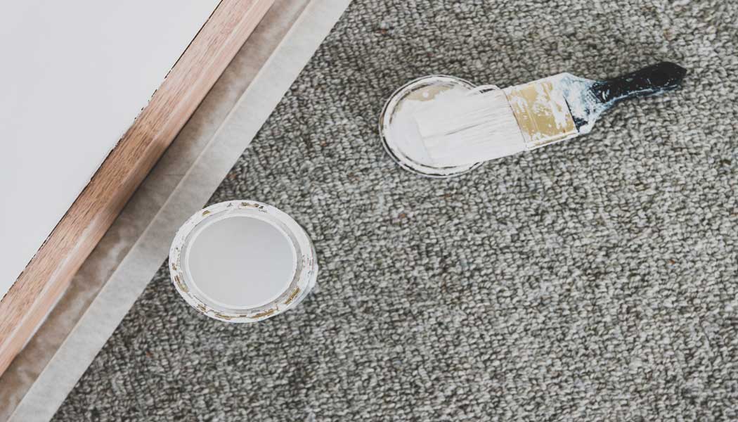 how many coats of gloss on skirting